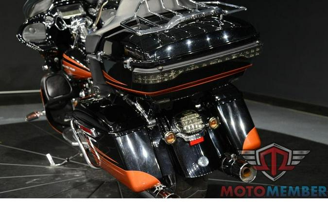 2015 Harley-Davidson FLTRUSE - CVO™ Road Glide® Ultra