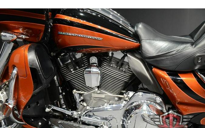 2015 Harley-Davidson FLTRUSE - CVO™ Road Glide® Ultra