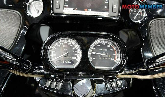 2015 Harley-Davidson FLTRUSE - CVO™ Road Glide® Ultra