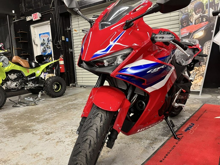 2025 Honda CBR500R ABS
