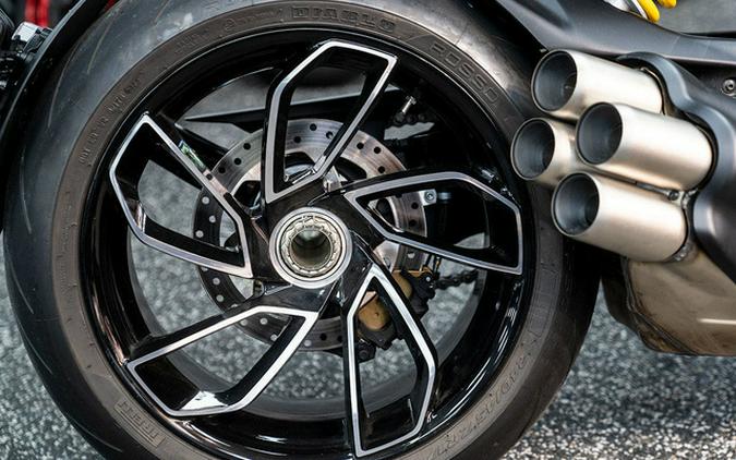 2024 Ducati Diavel V4 Black