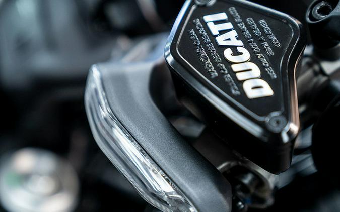 2024 Ducati Diavel V4 Black