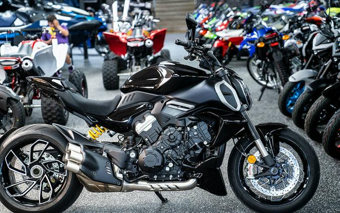 2024 Ducati Diavel V4 Black