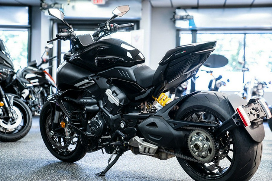 2024 Ducati Diavel V4 Black