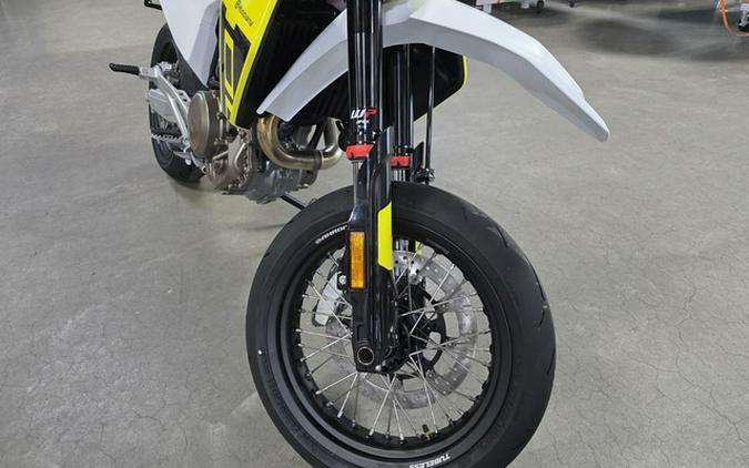 2026 Husqvarna Supermoto 701