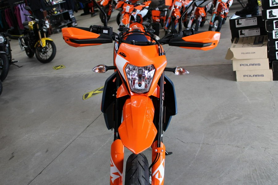 2024 KTM 690 SMC R