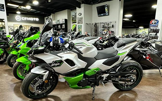 2024 Kawasaki Ninja 7 Hybrid ABS