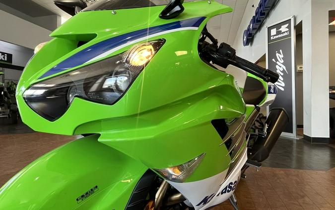 2024 Kawasaki Ninja® ZX™-14R 40th Anniversary Edition ABS