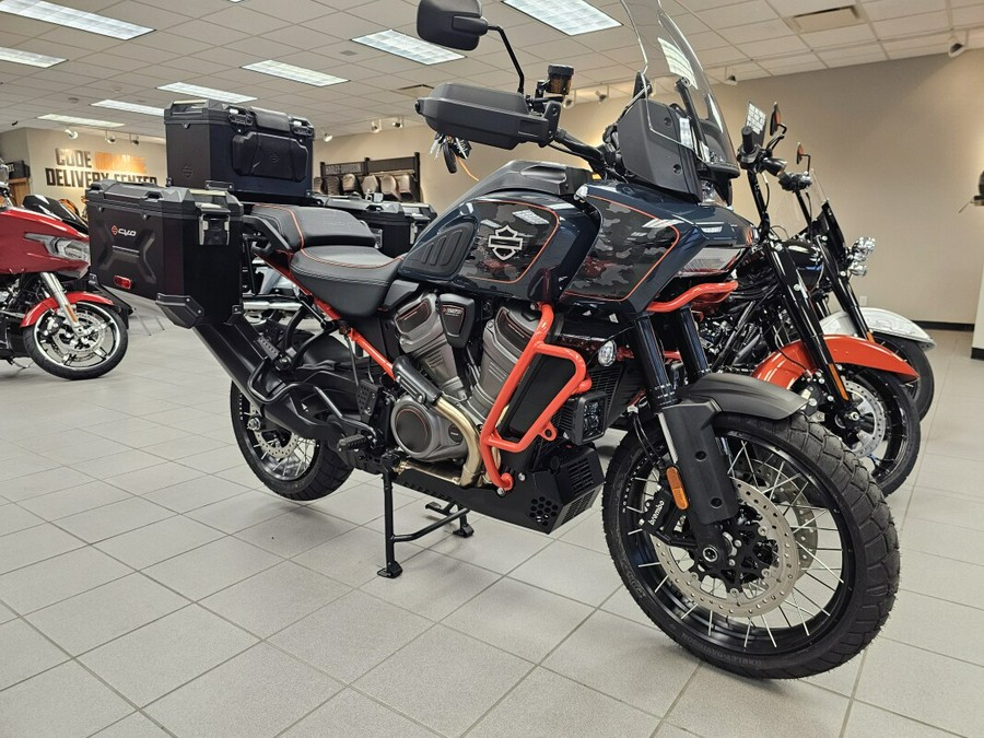 RA1250SE 2025 CVO™ Pan America®