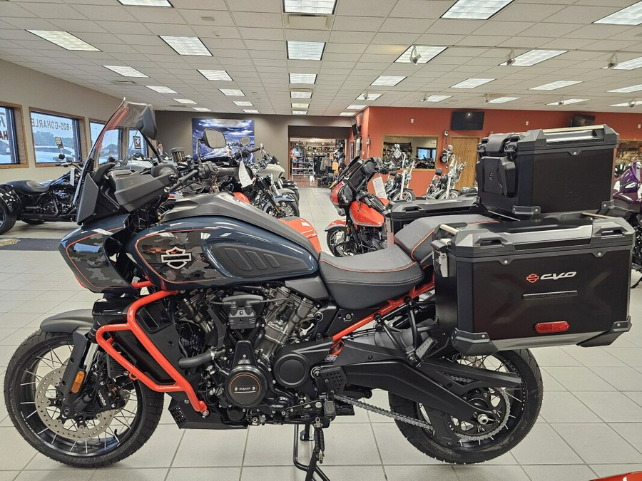 RA1250SE 2025 CVO™ Pan America®