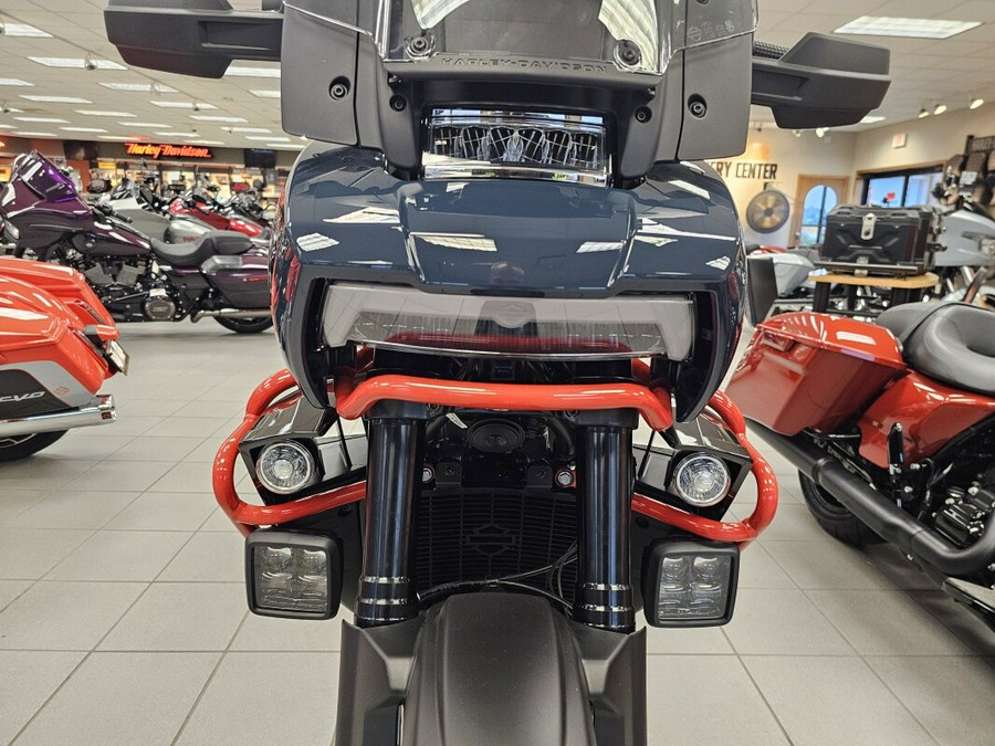 RA1250SE 2025 CVO™ Pan America®