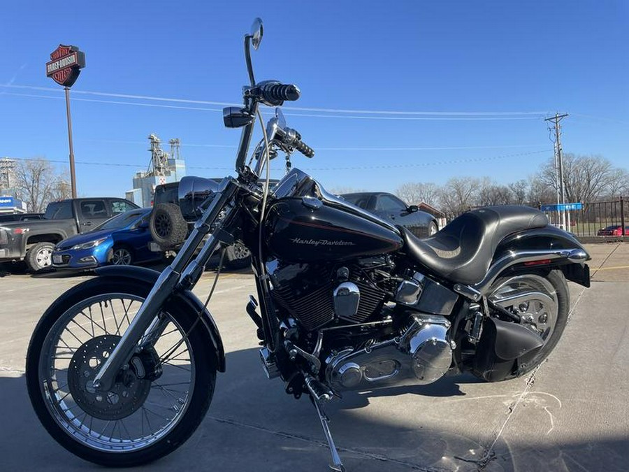 2001 Harley-Davidson® FXSTDI - Softail® Deuce Injection