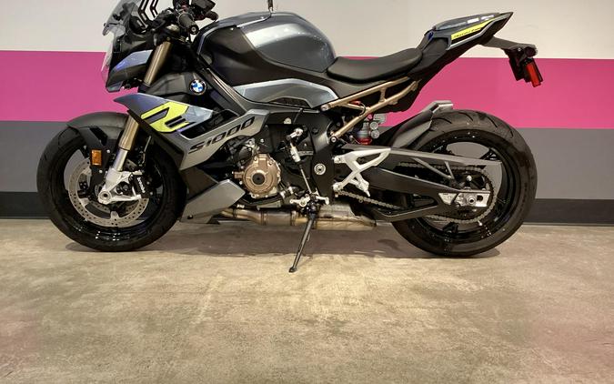 2024 BMW S 1000 R