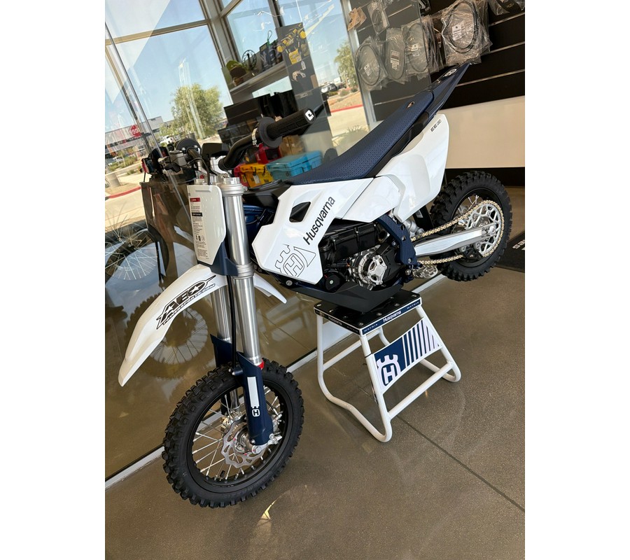 2027 Husqvarna EE 5