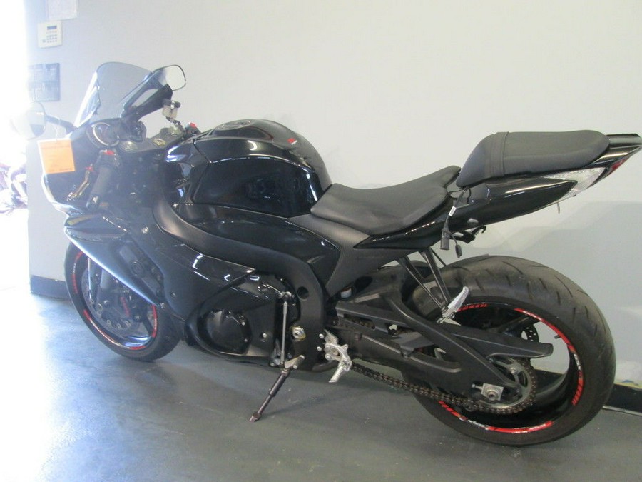 2013 Suzuki GSX-R1000™