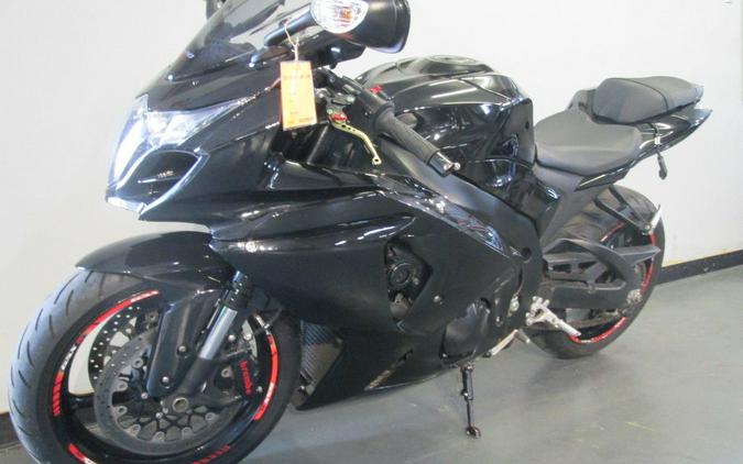 2013 Suzuki GSX-R1000™