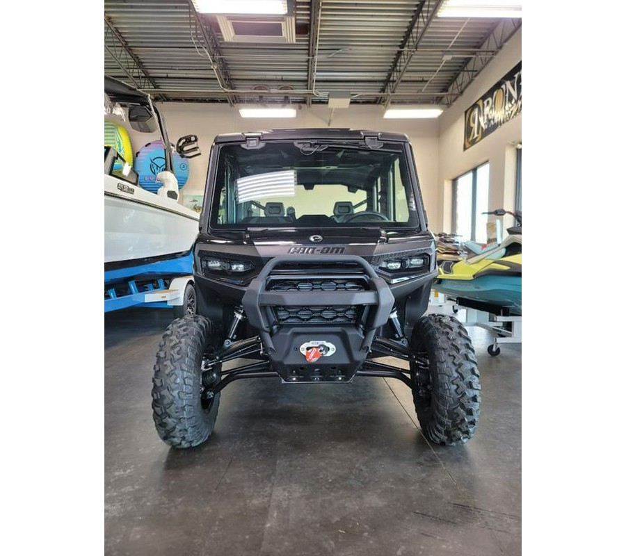2026 Can-Am® Defender MAX XT CAB HD11 With 10.25 in.display