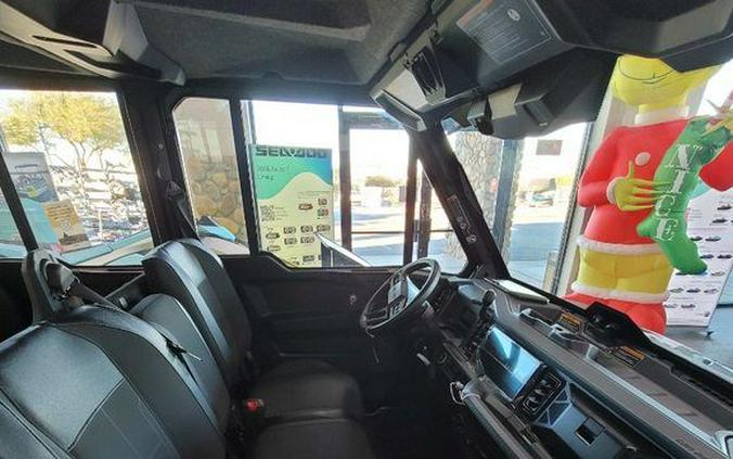 2026 Can-Am® Defender MAX XT CAB HD11 With 10.25 in.display