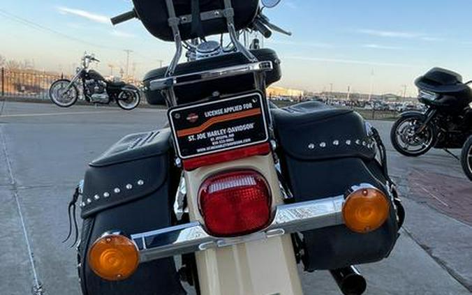 2014 Harley-Davidson® FLSTC - Heritage Softail® Classic