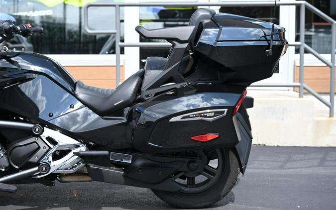 2019 Can-Am® Spyder® F3 Limited Chrome