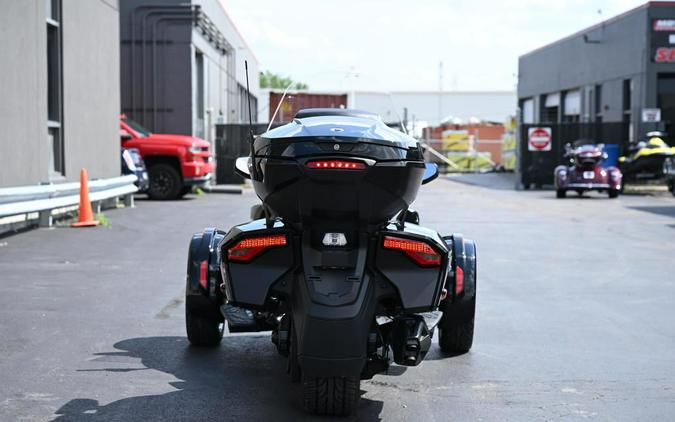 2019 Can-Am® Spyder® F3 Limited Chrome