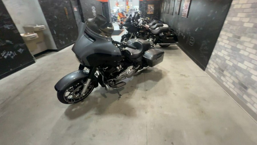 FLHXS 2021 Street Glide® Special