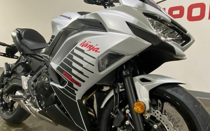 2026 Ninja® 650 ABS - Metallic Matte Whitish Silver / M - Kawasaki