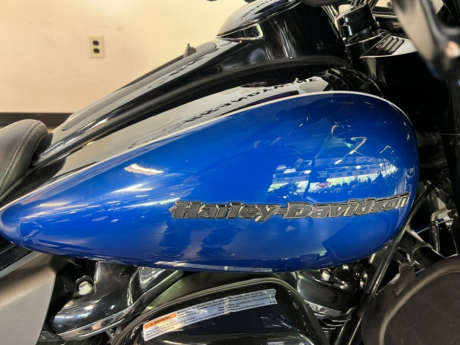 2022 Harley-Davidson Ultra Limited Reef Blue/Vivid Black FLHTK