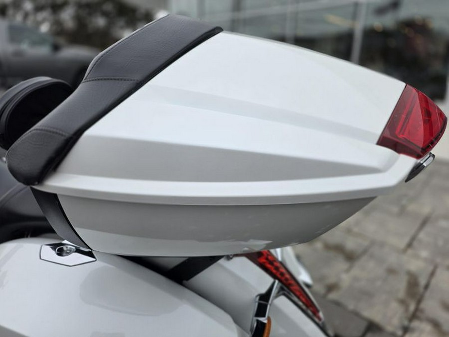 Used 2012 VICTORY CROSS COUNTRY TOUR