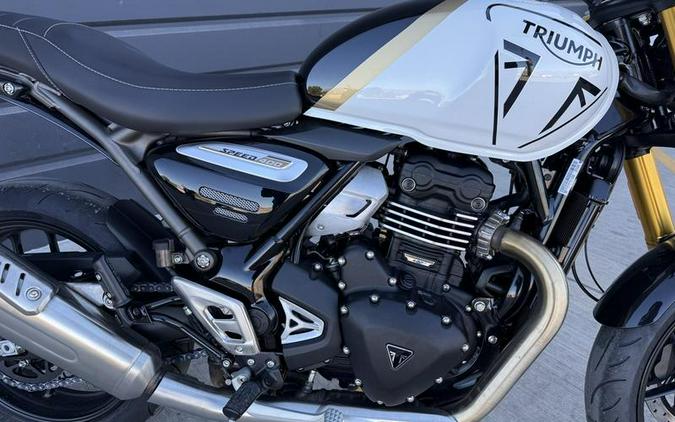 2026 Triumph Speed 400 Pearl Metallic White/Phantom Black