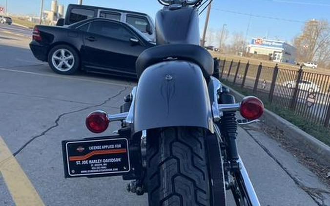 2016 Harley-Davidson® XL1200V - Sportster® Seventy-Two®