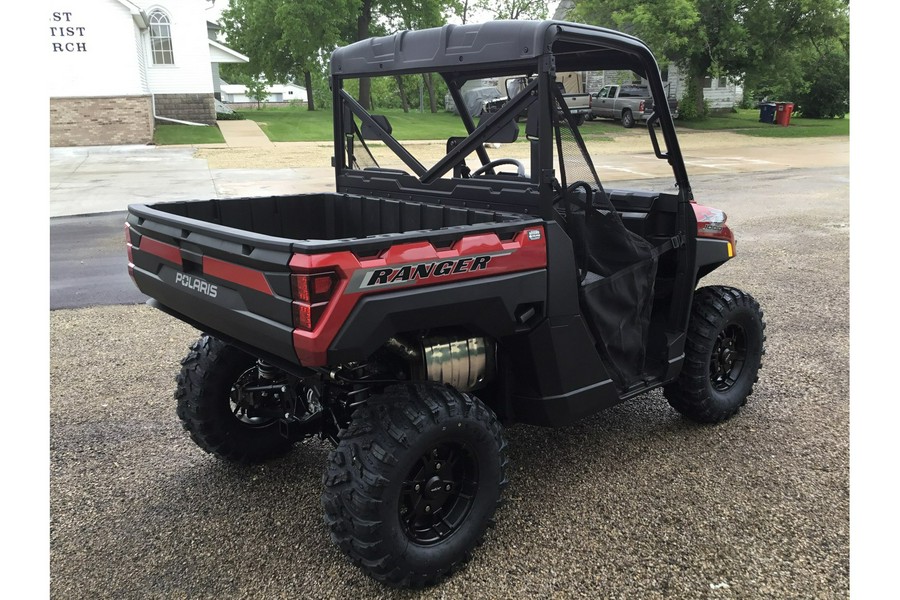 2026 Polaris Ranger XP® 1000 Premium SUNSET RED