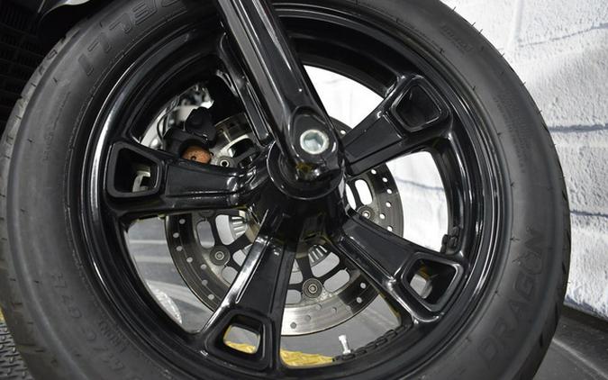 2025 Indian Scout Sixty Bobber Black Metallic