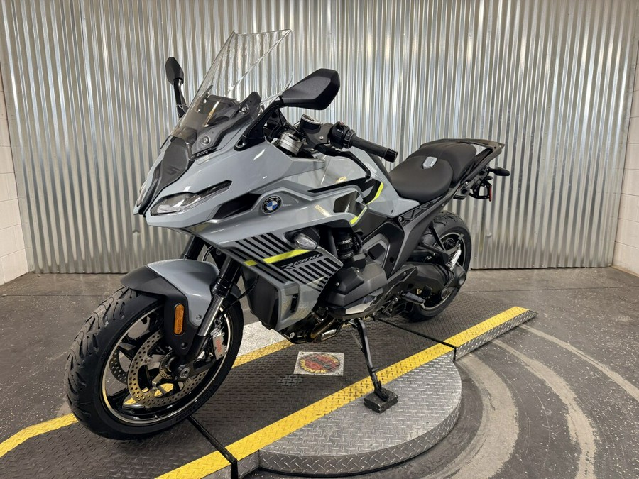 2026 BMW R 1300 RS Brooklyn Gray Metallic