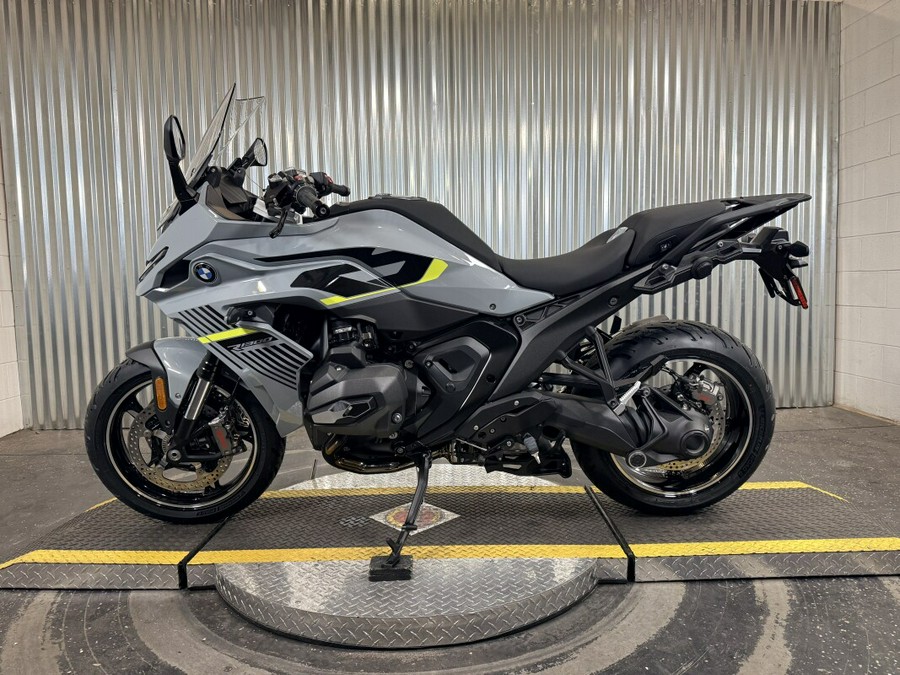 2026 BMW R 1300 RS Brooklyn Gray Metallic