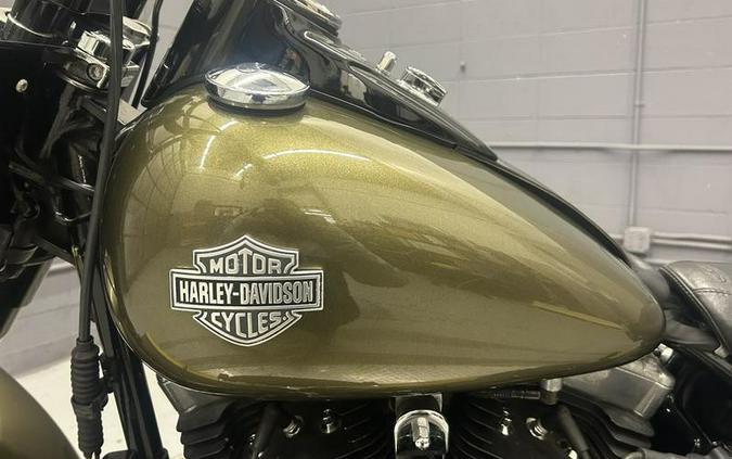 2016 Harley-Davidson® FLS - Softail Slim®