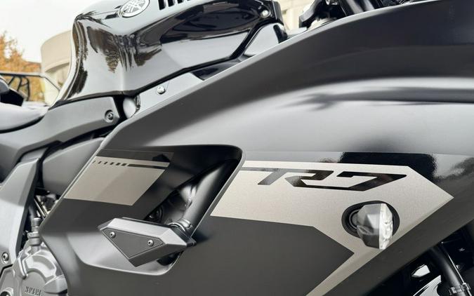 2025 Yamaha YZF-R7