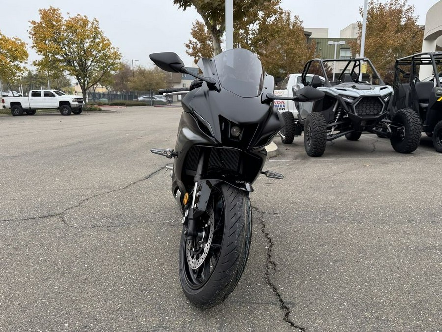 2025 Yamaha YZF-R7