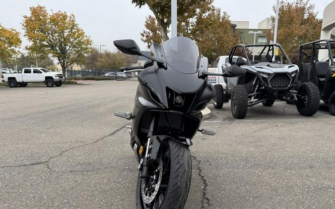 2025 Yamaha YZF-R7