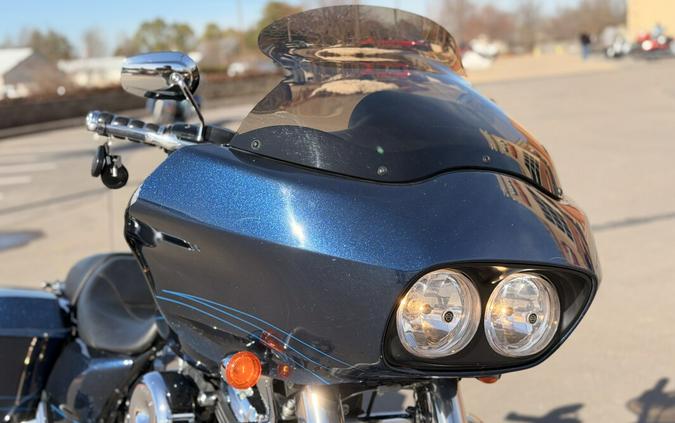2013 Harley-Davidson® Road Glide® Custom FLTRX BIG BLUE PEARL 644890