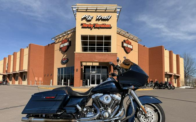 2013 Harley-Davidson® Road Glide® Custom FLTRX BIG BLUE PEARL 644890