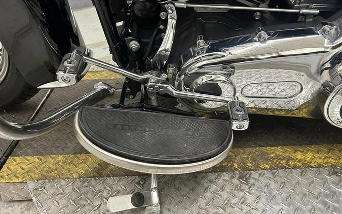 2016 Harley-Davidson® FLSTC - Heritage Softail® Classic