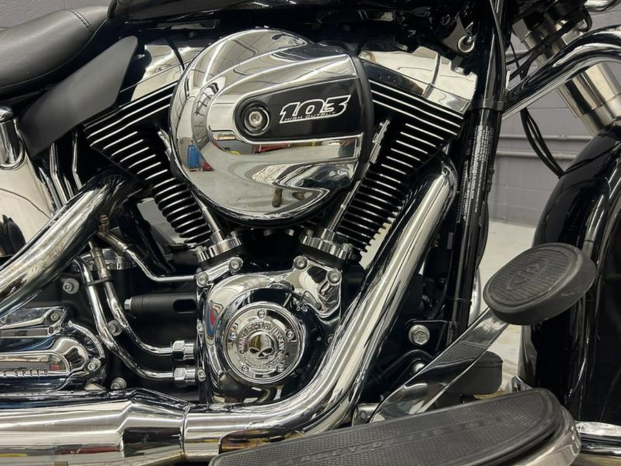 2016 Harley-Davidson® FLSTC - Heritage Softail® Classic