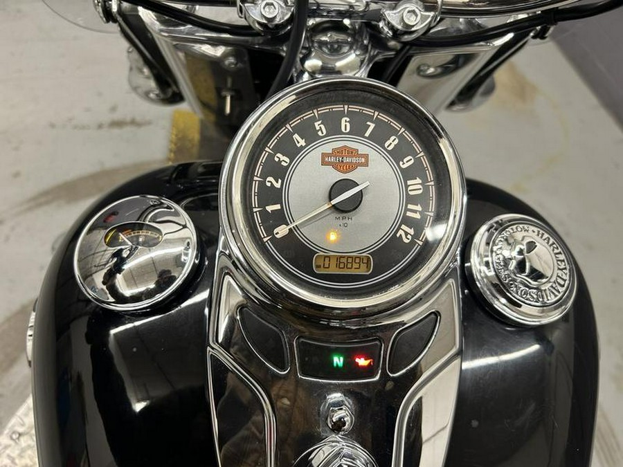 2016 Harley-Davidson® FLSTC - Heritage Softail® Classic