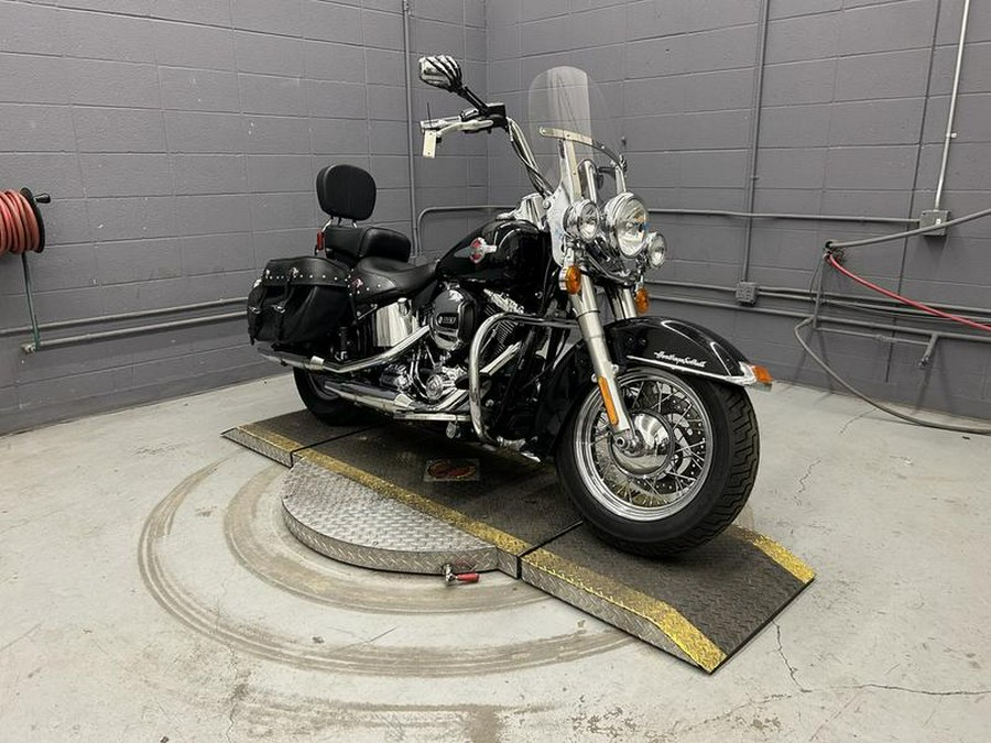 2016 Harley-Davidson® FLSTC - Heritage Softail® Classic