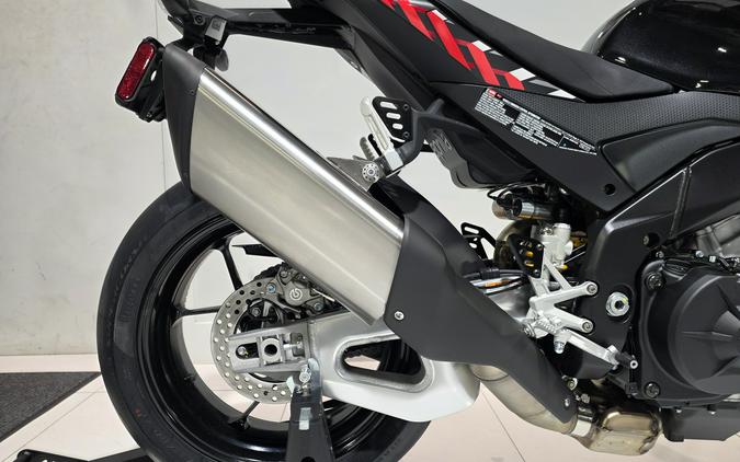 2027 Aprilia Tuono V4 Factory 1100