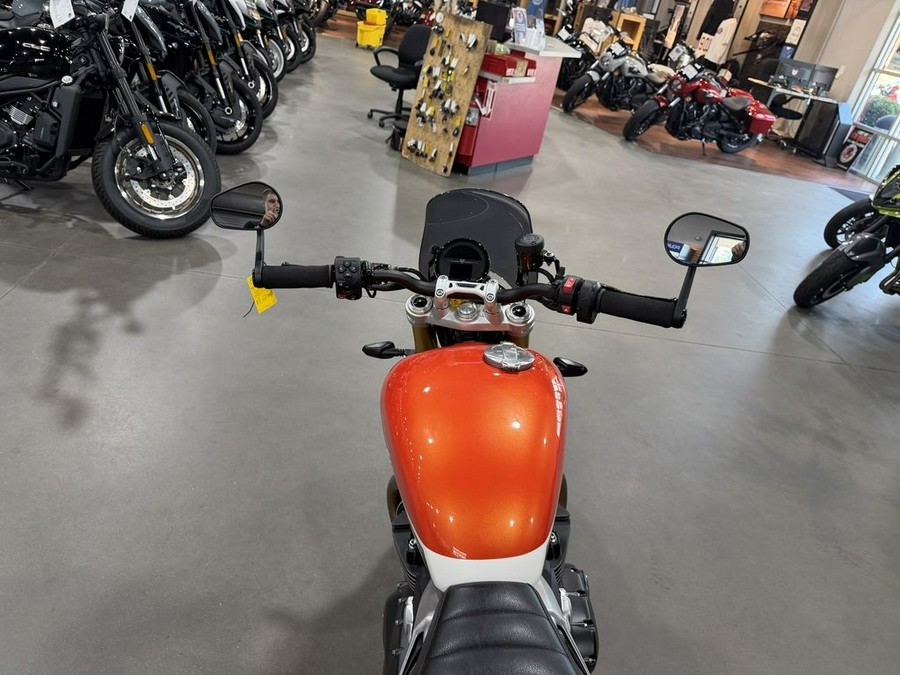 2025 Triumph Speed Twin 1200 RS Baja Orange/Sapphire Black