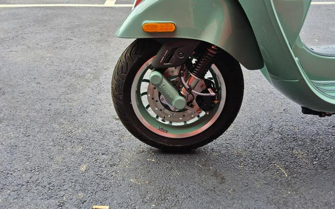 2027 Vespa GTS 310 80th