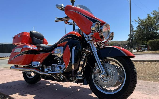 2004 Harley-Davidson® FLHTCSE