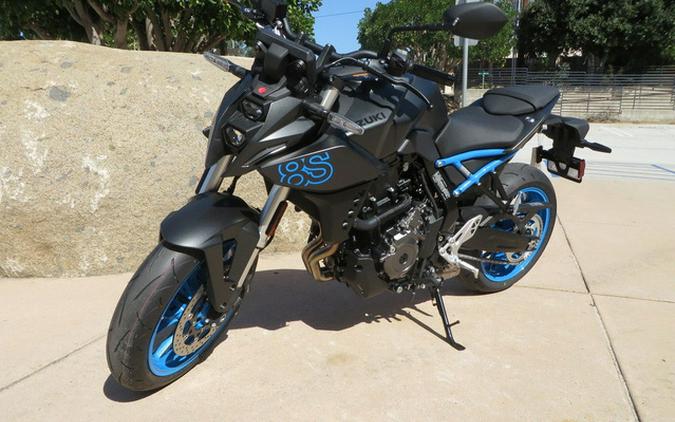 2024 Suzuki GSX-8S